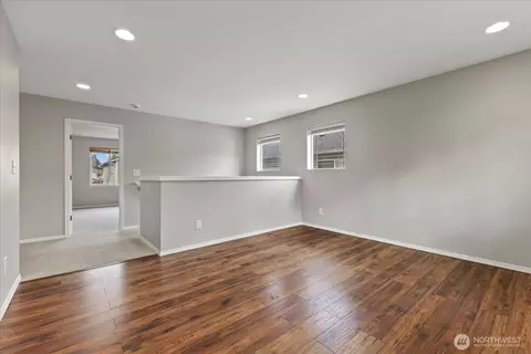 Living - 14912 48th Ave SE, Everett, WA 98208 photo 7 of 7