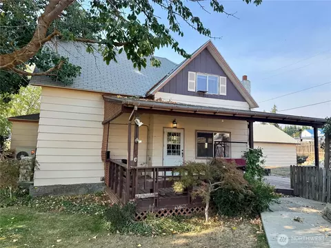 405 NW Dellah Ave, Wilbur, WA 99185