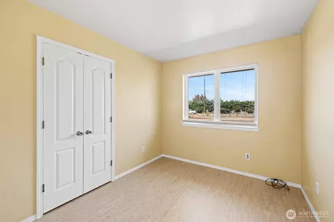 Bedroom - 92 Robbins Rd, Sequim, WA 98382 photo 4 of 5