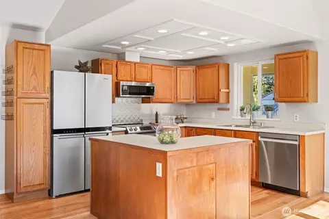 Kitchen - 92 Robbins Rd, Sequim, WA 98382 photo 1 of 5