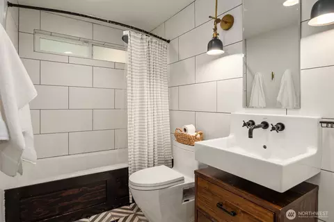 617 33rd Ave E, Seattle, WA 98112 photo 17