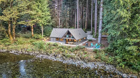 12423 744th Ave, Skykomish, WA 98288