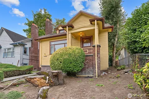 6063 6th Ave NE, Seattle, WA 98115