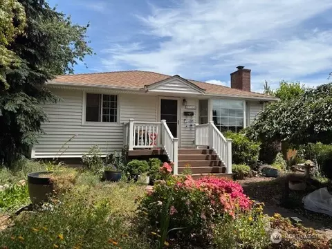 5946 47th Ave SW, Seattle, WA 98136