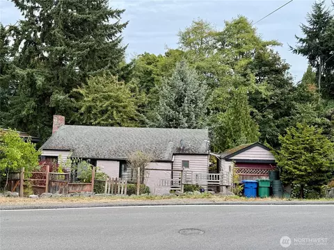 9104 28th Ave NW, Seattle, WA 98117