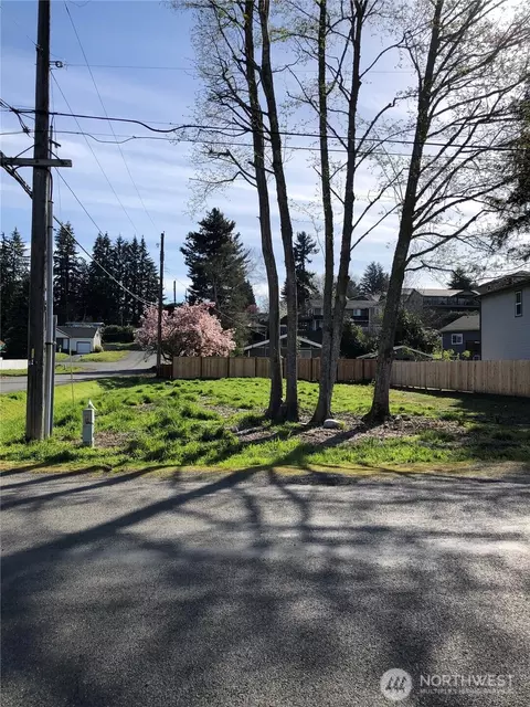 2903 Crystal Springs Rd W, University Place, WA 98466