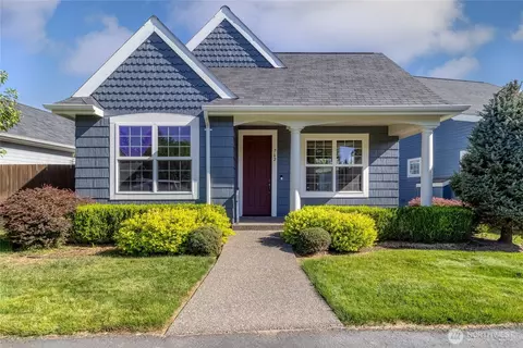 762 SE Heron Dr, College Place, WA 99324