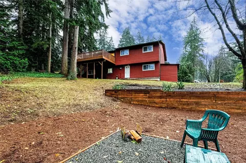 Exterior - 321 216th St SE, Bothell, WA 98021 photo 5 of 10