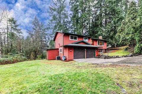 Exterior - 321 216th St SE, Bothell, WA 98021 photo 9 of 10
