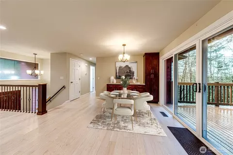Dining - 321 216th St SE, Bothell, WA 98021 photo 1 of 1