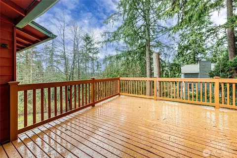 Exterior - 321 216th St SE, Bothell, WA 98021 photo 3 of 10