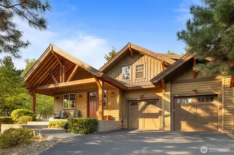 223 Cake Box Ln, Cle Elum, WA 98922