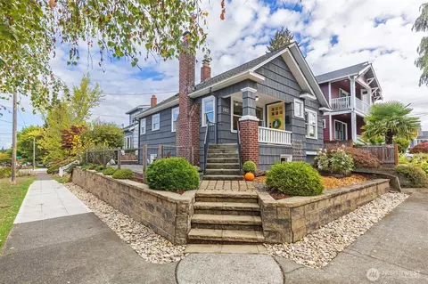 102 NE 60th St, Seattle, WA 98115