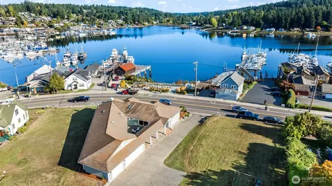 3526 Harborview Dr, Gig Harbor, WA 98332