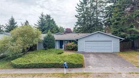 1075 SW 2nd Ave, Oak Harbor, WA 98277