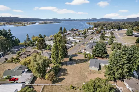 198 Alder St, Cathlamet, WA 98612