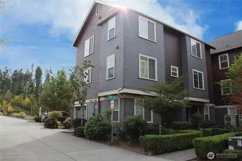 807 5th Pl NE, Issaquah, WA 98029