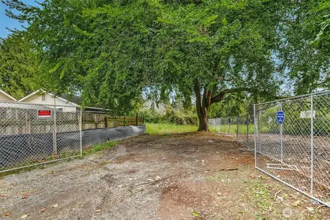 523 Park St, Monroe, WA 98272