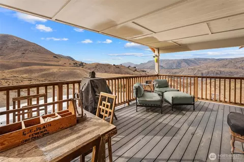 70 Hill Range Ln, Waterville, WA 98858