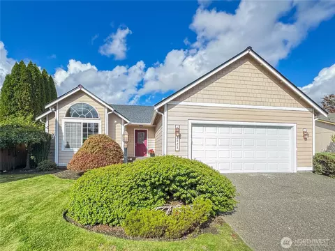 2828 71st Way SW, Olympia, WA 98512