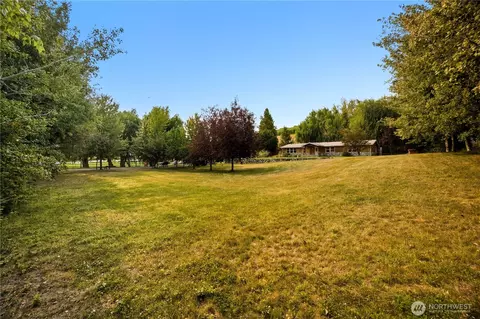 2810 Manson Blvd, Manson, WA 98831