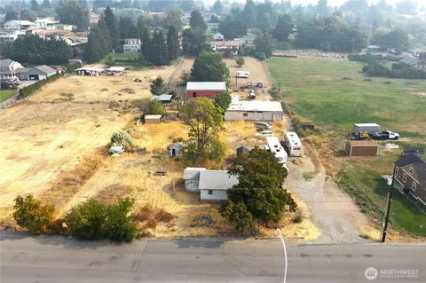 2335 Columbia Ave NW, East Wenatchee, WA 98802