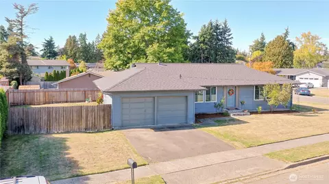 26007 14th Ave S, Des Moines, WA 98198