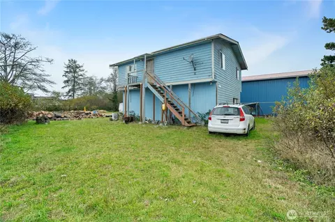 221 Elizabeth Ave, Westport, WA 98595