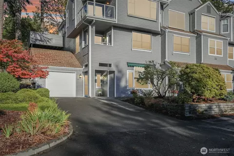 4222 221st Pl SE #1081, Issaquah, WA 98029