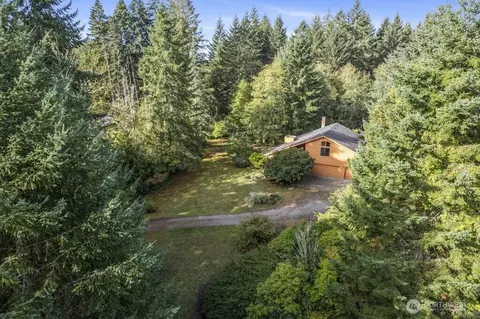 8727 Johnson Point Rd NE, Olympia, WA 98516