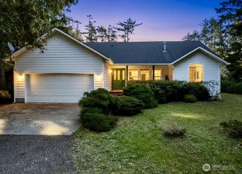 736 Duck Lake Dr SE, Ocean Shores, WA 98569