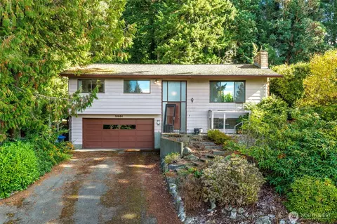 18664 11th Ave NE, Poulsbo, WA 98370