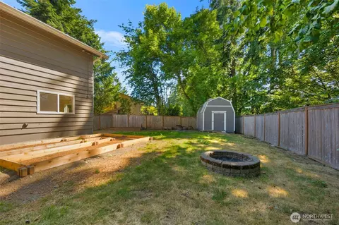 Exterior - 20101 95th Pl NE, Bothell, WA 98011 photo 7 of 10
