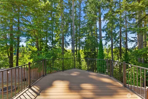 Exterior - 20101 95th Pl NE, Bothell, WA 98011 photo 5 of 10