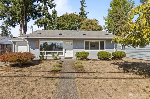 3610 NE 6th St, Renton, WA 98056