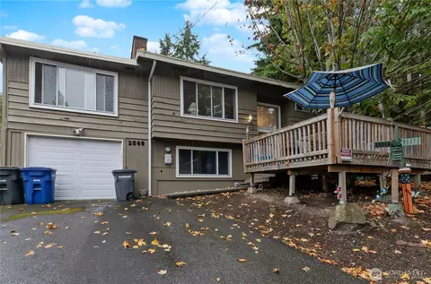 2508 S 219th St, Des Moines, WA 98198