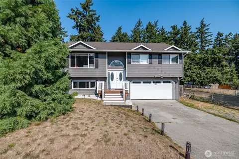 1530 SW 16th Ave, Oak Harbor, WA 98277