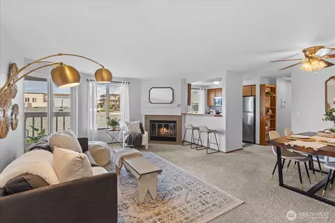 221 3rd Ave S #7, Edmonds, WA 98020