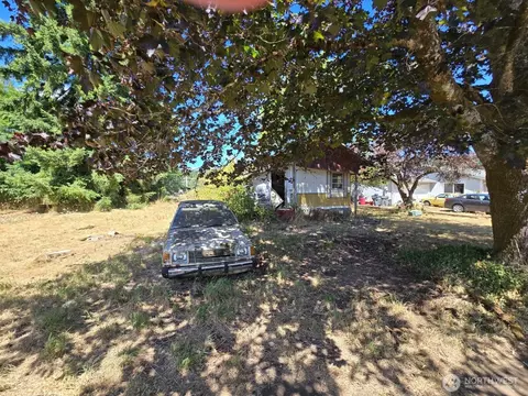 417 S Temple St, Oakville, WA 98568