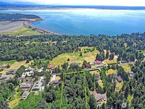 6 Nn Michael Way, Camano Island, WA 98282