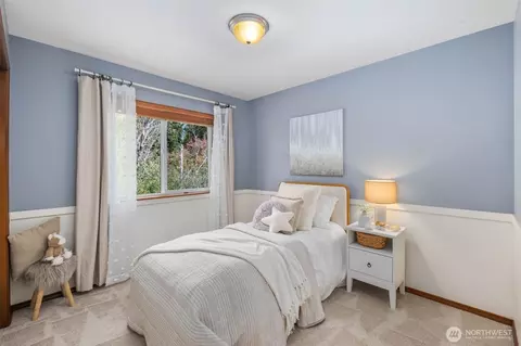 Bedroom - 18705 3rd Ave W, Bothell, WA 98012 photo 4 of 6
