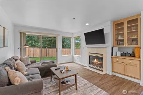 15335 Sunwood Blvd #C104, Tukwila, WA 98188
