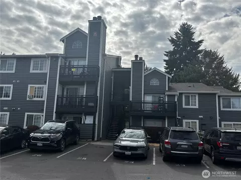 22810 30th Ave S #A204, Des Moines, WA 98198