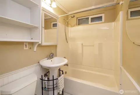 Bath - 8429 E St, Tacoma, WA 98445 photo 1 of 2