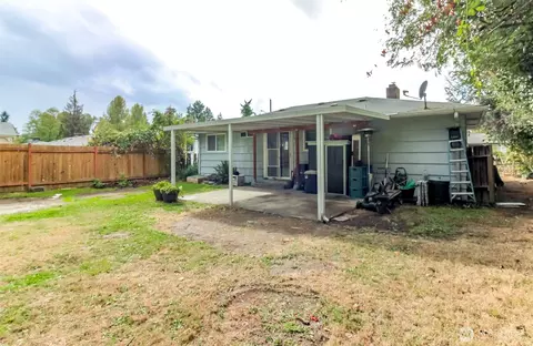 Exterior - 8429 E St, Tacoma, WA 98445 photo 1 of 6