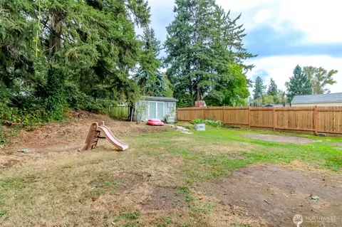 Exterior - 8429 E St, Tacoma, WA 98445 photo 4 of 6