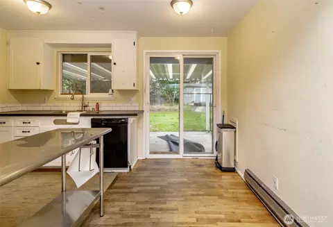 Kitchen - 8429 E St, Tacoma, WA 98445 photo 1 of 6