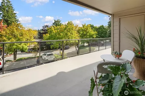 2935 76th Ave SE #21A, Mercer Island, WA 98040