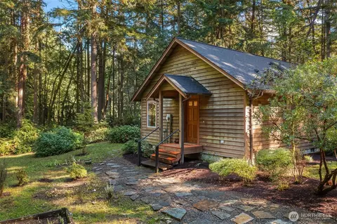 24326 129th Ave SW, Vashon, WA 98070