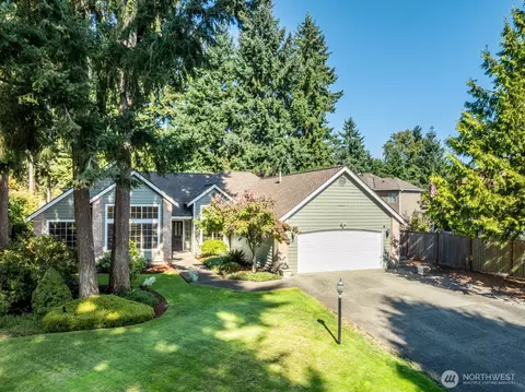9401 167 Street Ct E, Puyallup, WA 98375